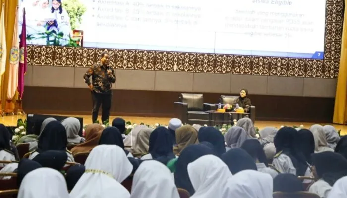 UNP Terima Kunjungan Edukasi dari 12 Sekolah di Sumbar